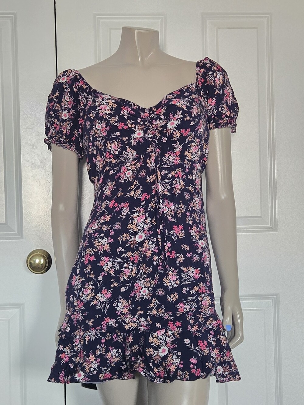 As U Wish Navy Floral Sweetheart Puff-Sleeve Mini